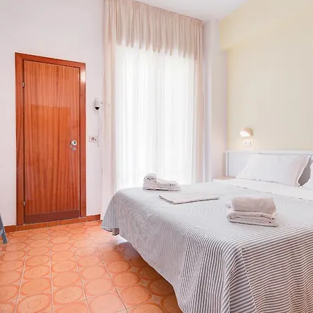 Piccolo Kursaal 3* Чезенатико