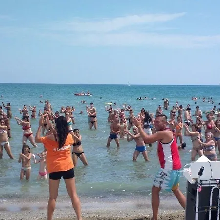 酒店 Piccolo Kursaal 切塞纳蒂科